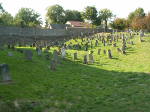 Jüd. Friedhof Kittsee. Foto I. Jurkovich